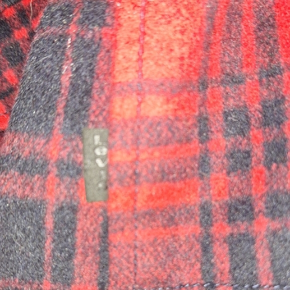 Levi's Women's Red and Black Plaid Utility Jacket - Picture 8 of 8